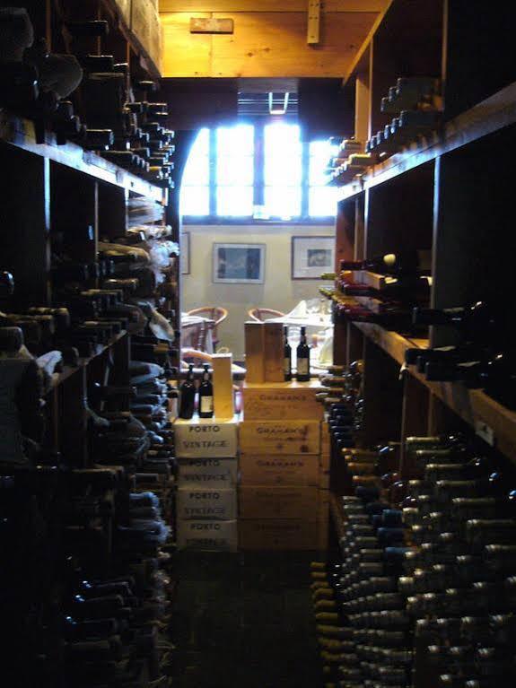 谢夫里维拉酒店 帕德隆 外观 照片